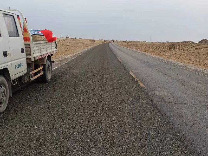 乳化瀝青同步碎石封層